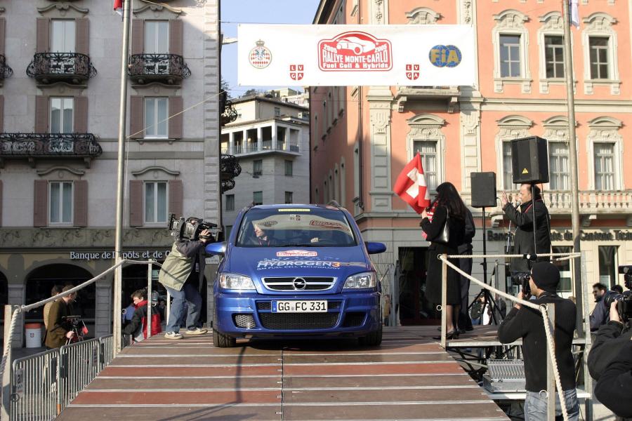  Opel HydroGen3 Concept 2005 года  (фото 44 из 69)